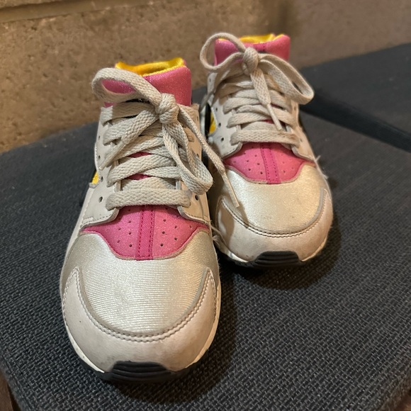 Kids’ Nike Air Huarache Grade School - Picture 3 of 5